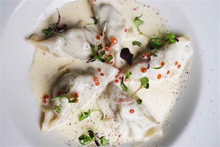 {{photo.Alt || photo.Description || 'Равиоли с креветкой'}}